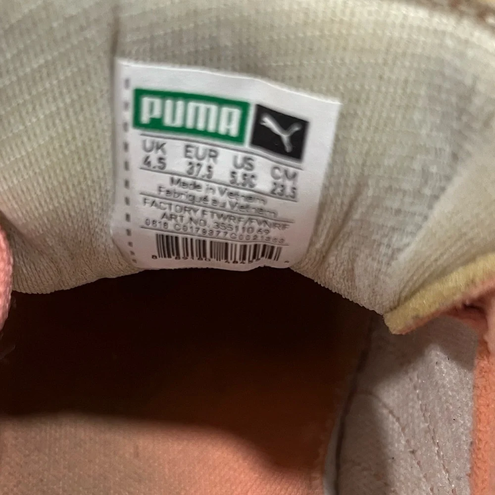 PUMA Suede Jr Desert Flower Classic Athletic Shoe - Picture 4 of 6